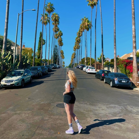 Meet your Posher, Paulina 🌸 - Picture 7 of 16